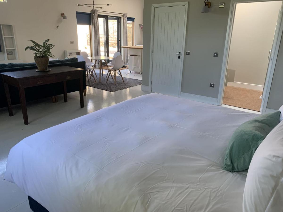 Horseshoe Barn Axminster Εξωτερικό φωτογραφία