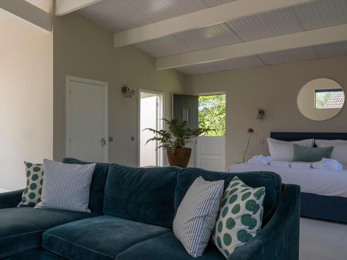 Horseshoe Barn Axminster Εξωτερικό φωτογραφία
